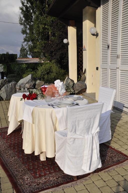 Bed and Breakfast Premiata Osteria Dei Fiori Cortiglione Exterior foto